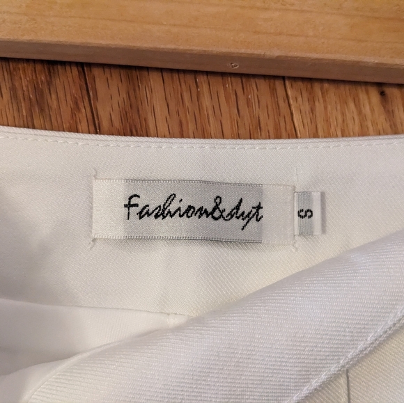 Fashion&Syt Tennis Skirt small - NWOT - Picture 3 of 3